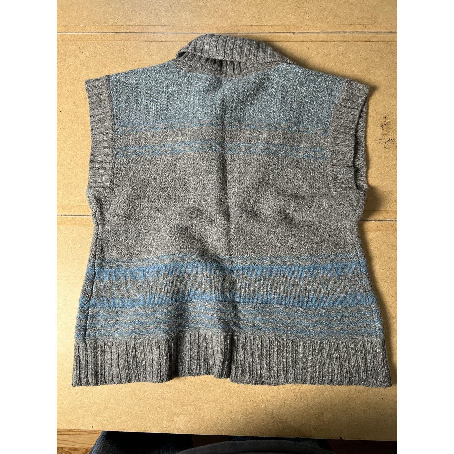 Pendleton Vest Womens L Gray 100% Wool Fair Isle Collared Heavyweight Knit