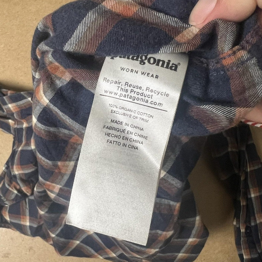Patagonia Shirt Mens L Blue Plaid Long Sleeve Flannel Button Up Casual