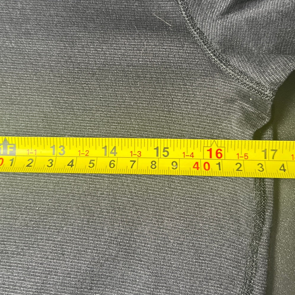 Patagonia Size Medium 100% Polyester Black Long Sleeve Thermal