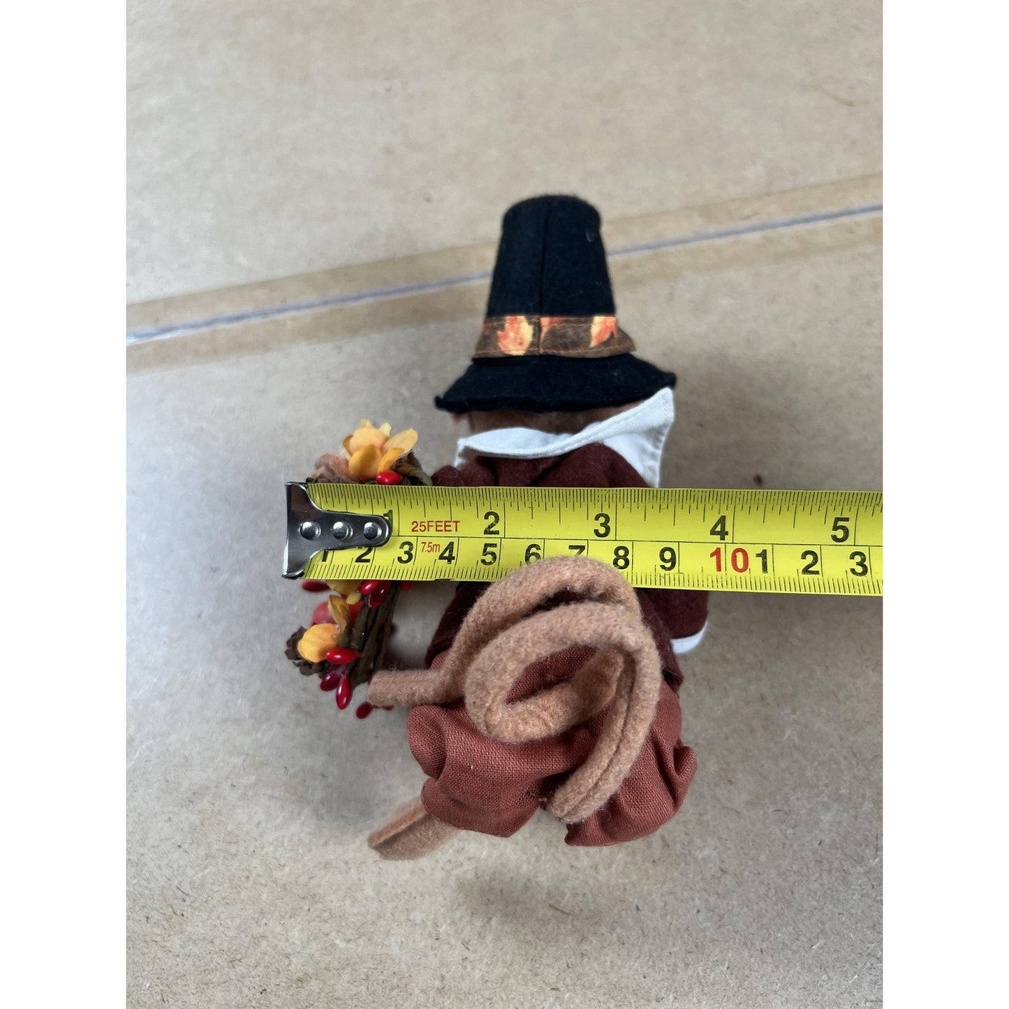 Pilgrim Mouse Felt Figurine Thanksgiving Decor Holding Fall Wreath Holiday