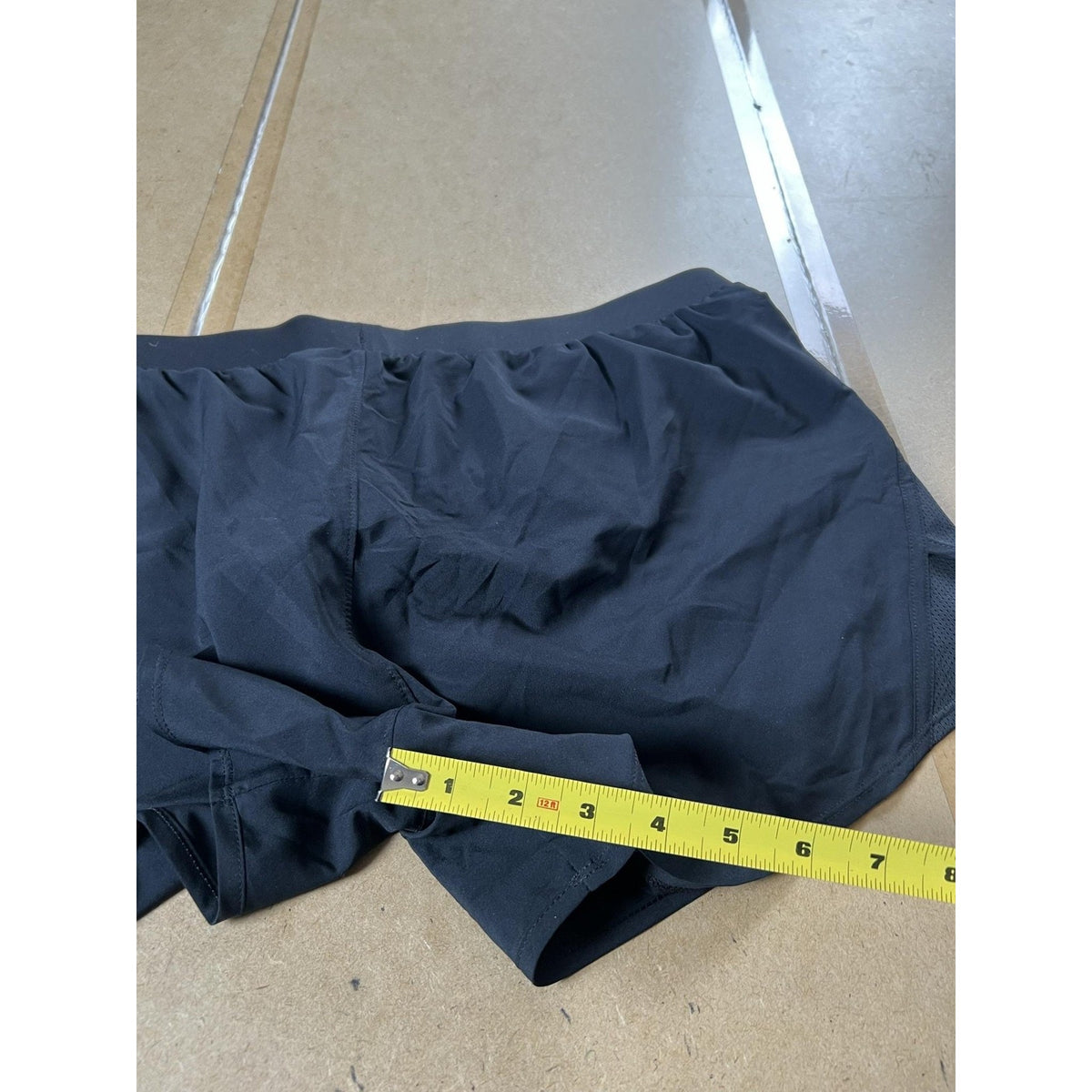 Under Armour Hot Pants Womens XL Black Jersey Polyester Spandex HeatGear