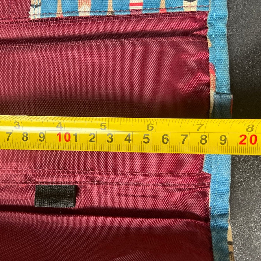 Kavu Small Handheld Women Wallet Blue Pedal Red Interior