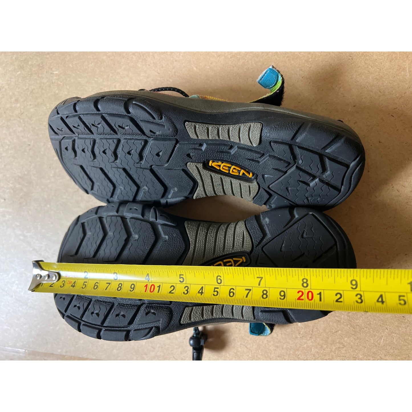 KEEN Newport H2 Water Shoes Sandals Womens Size 4 Rainbow Tie Dye Washable