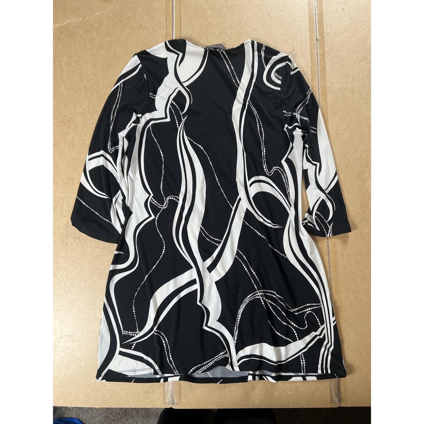 White House Black Market Tunic Womens XL Black Scoop Neck Ruffle Geometric