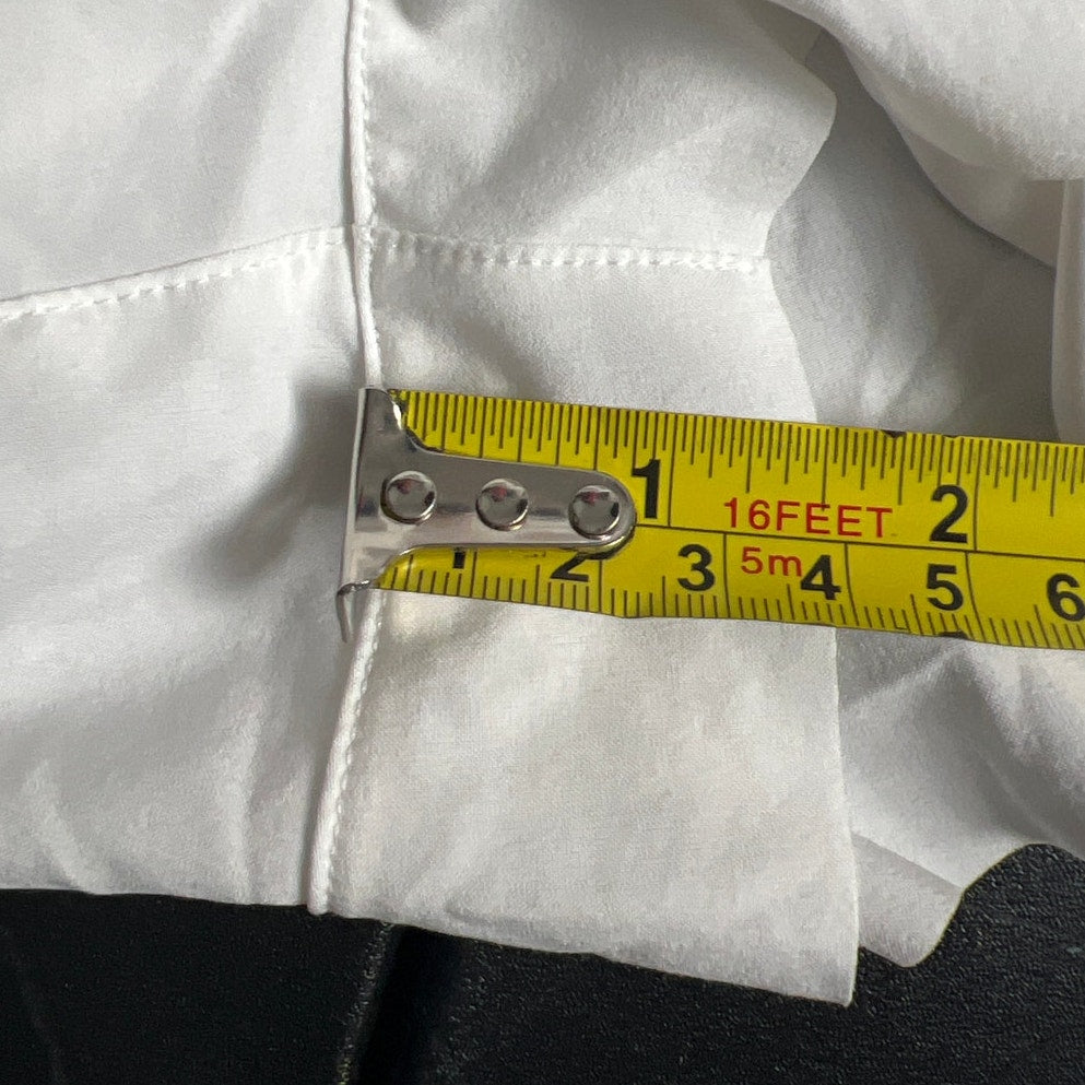 Athleta Crossover Women's Run Shorts White Size Medium