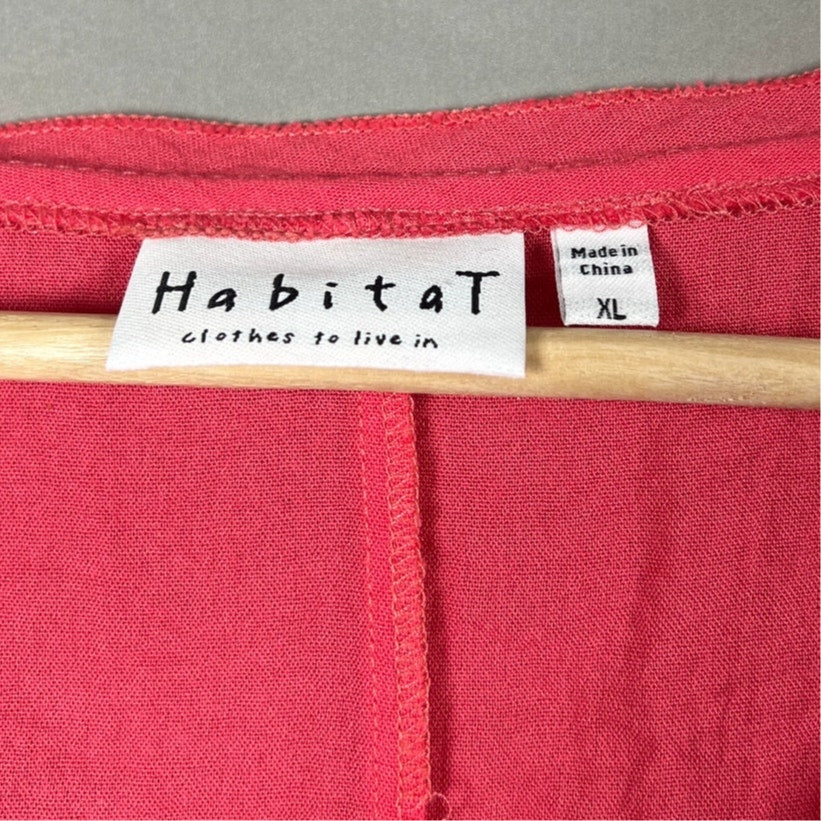 Habitat Pink Button-Up Women's Size XL
