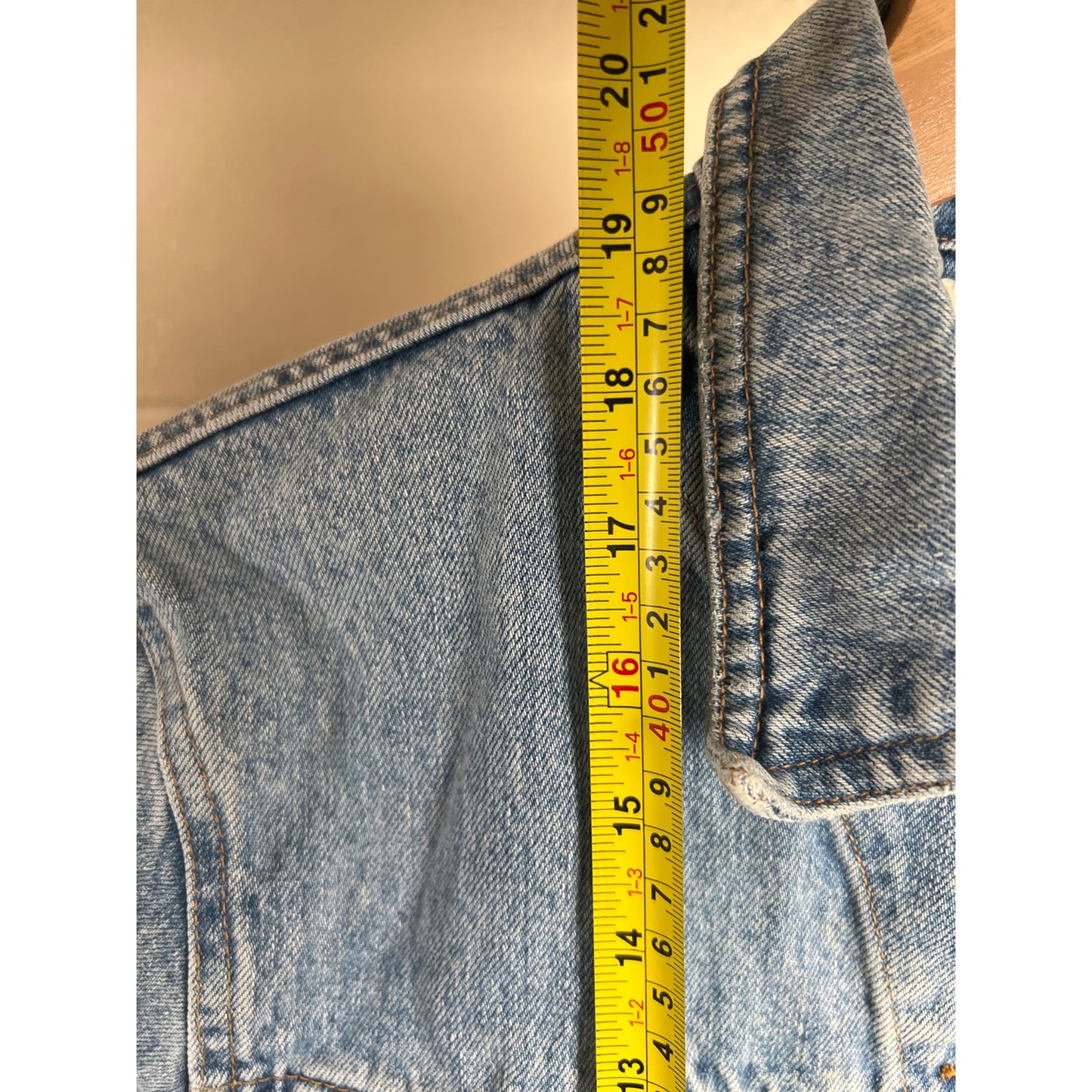 Vintage Gap 100% Cotton Medium Light Wash Jean Jacket