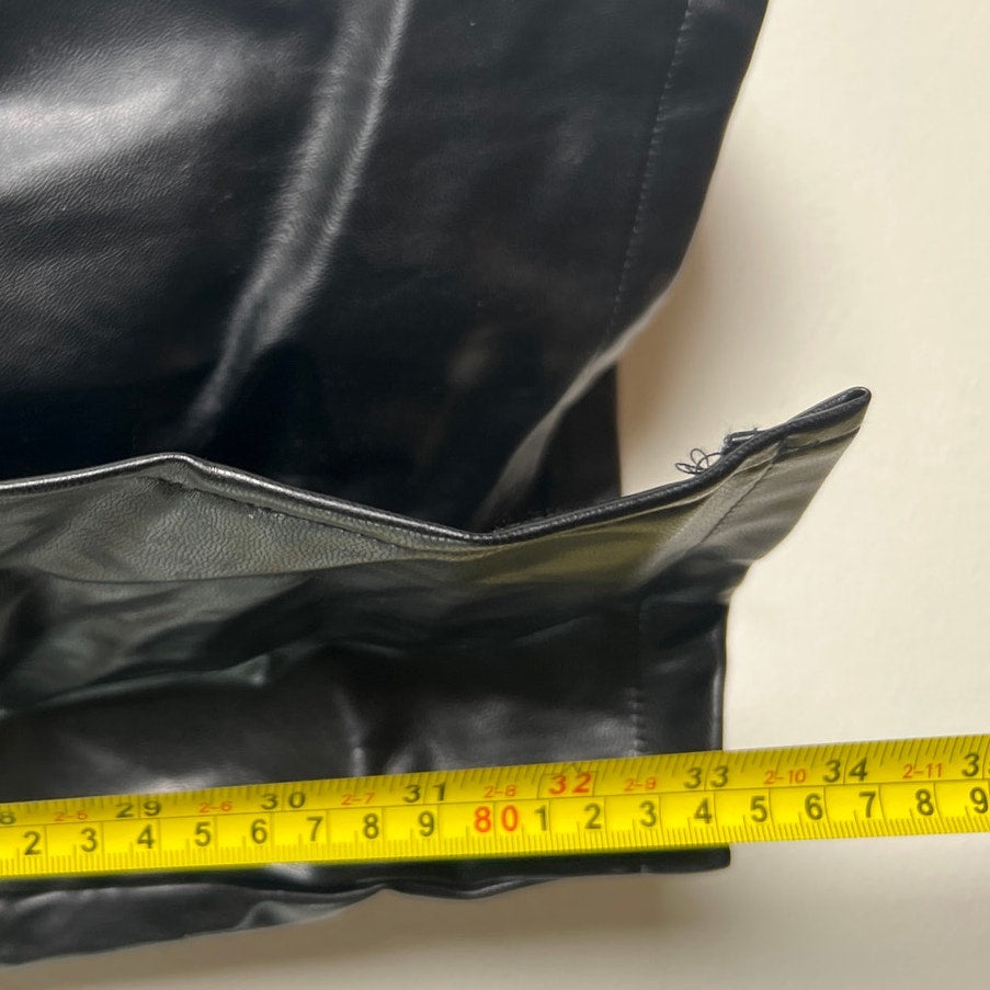 NWT Pretty Little Thing Black Faux Leather Pants Women's Size 6