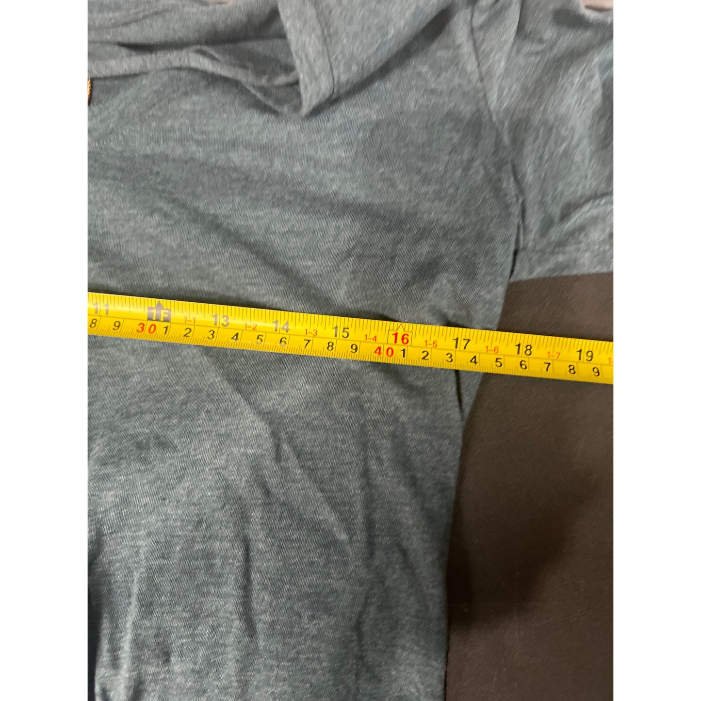 White Crow Buckle NWT Deep Emerald Size Medium Women's Long Sleeve