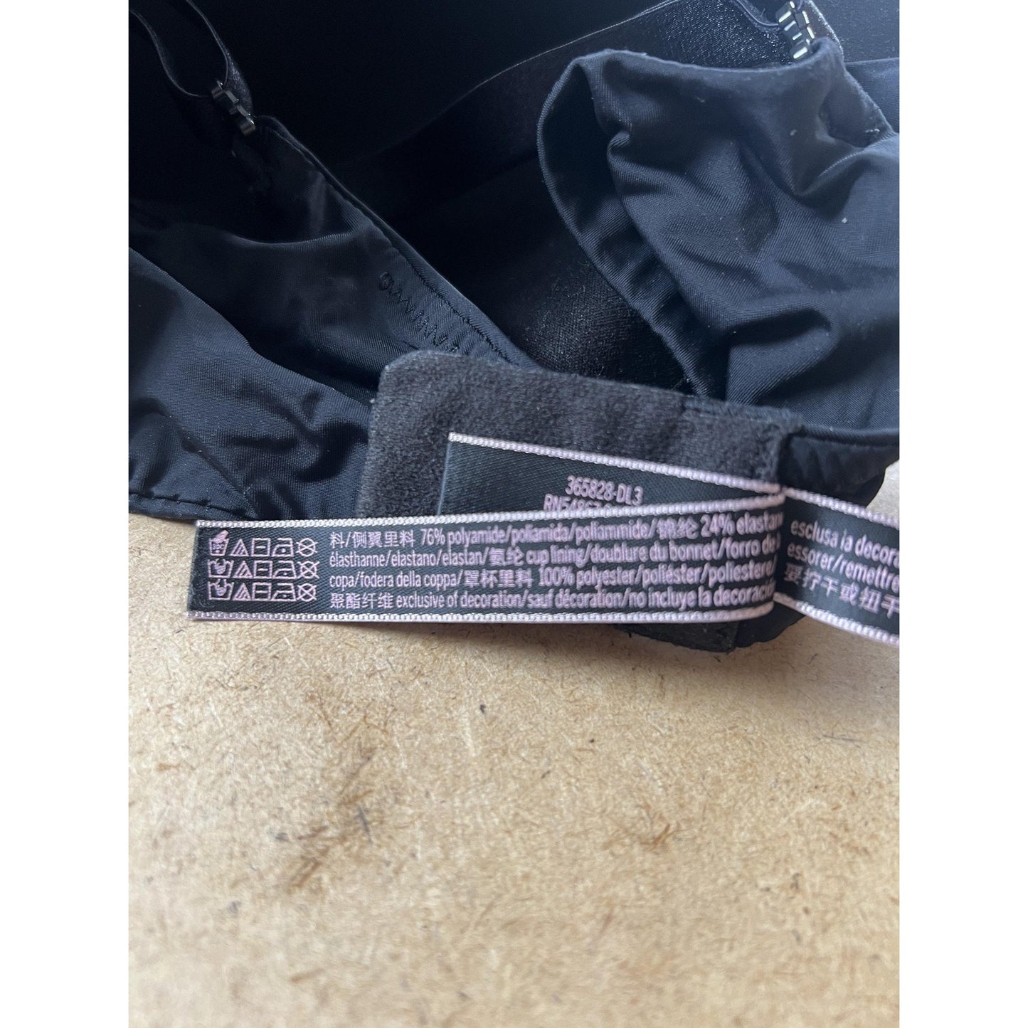 Victoria's Secret Bra Womens 36DD Black T-Shirt Padded Molded Underwired