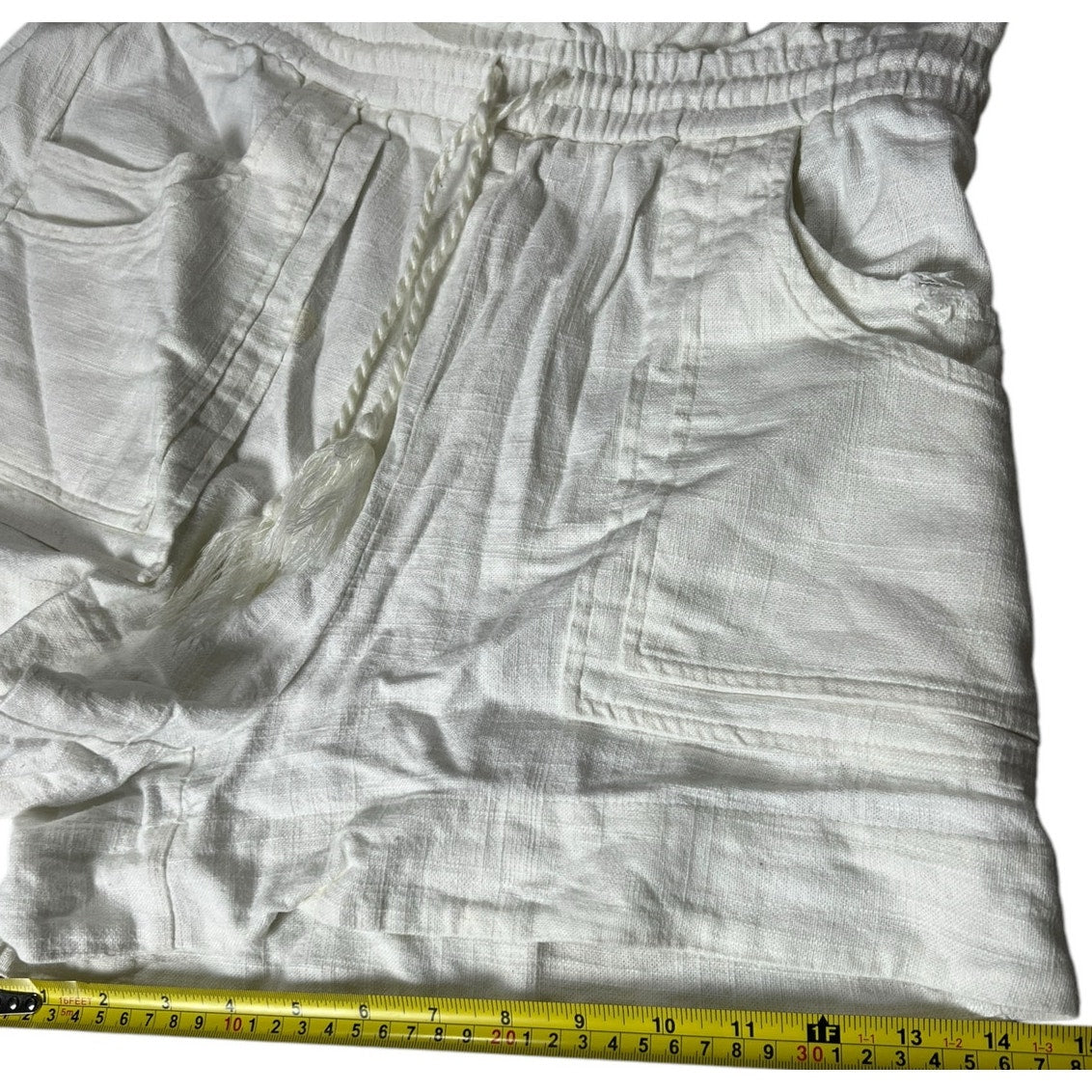 House Of Harlow 1960 Size Large Women White High Waist Shorts