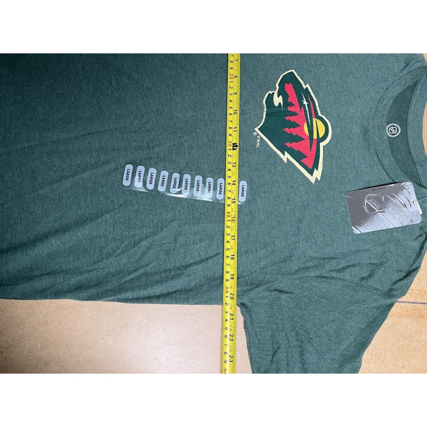 NHL Shirt Mens L Green Minnesota Wild Logo Graphic Tagless Cotton Blend Hockey