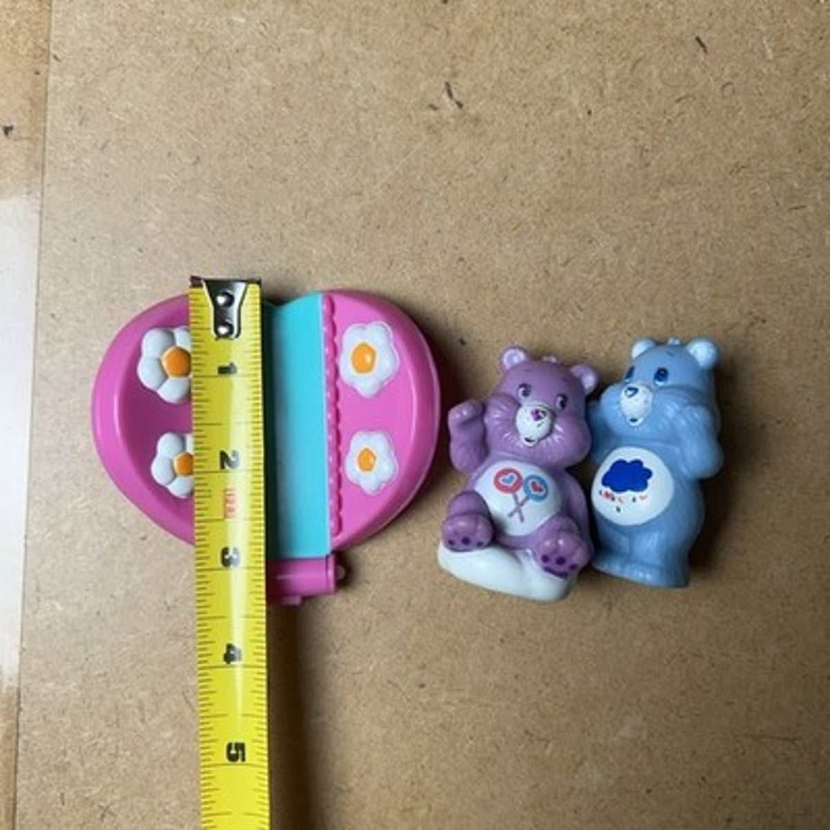 Care Bears Mini Figures & Heart Compact Playset Small Blue Purple Pink