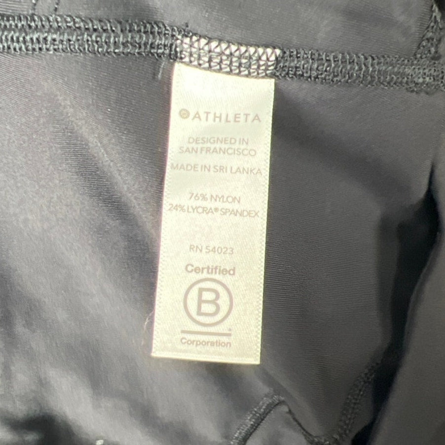 Athleta Ultimate Stath Pocket Capri Nylon Size Medium Capri Leggings