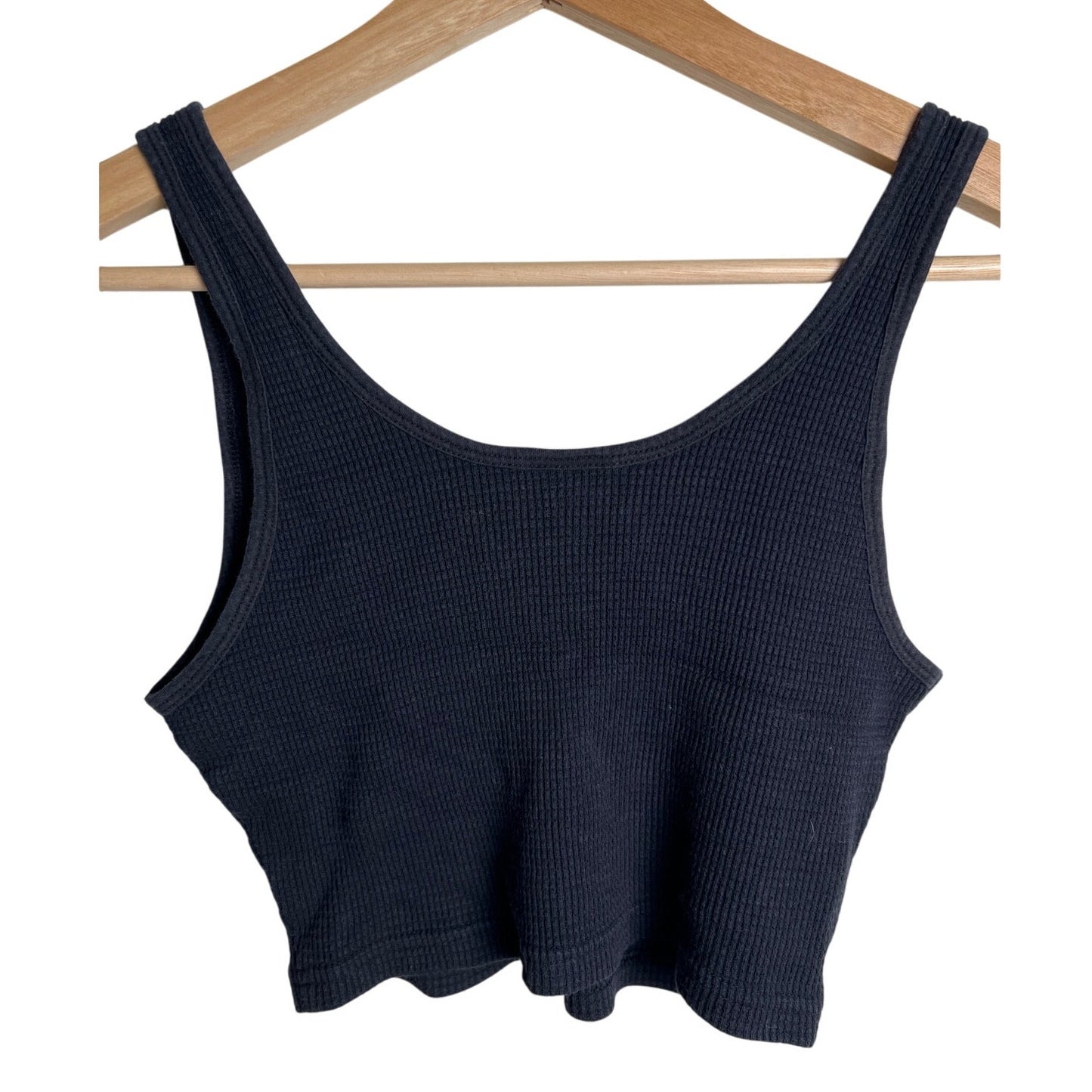 Aritzia TNA Waffle Notch Tank Top in Black size S