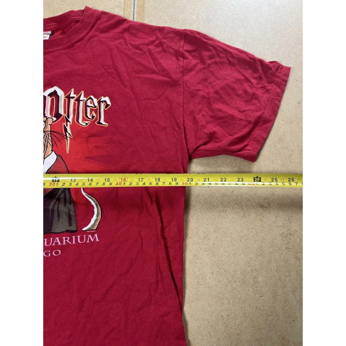 THE DUCK CO Shirt Mens L Red Harry Otter Shedd Aquarium Chicago Graphic T-Shirt