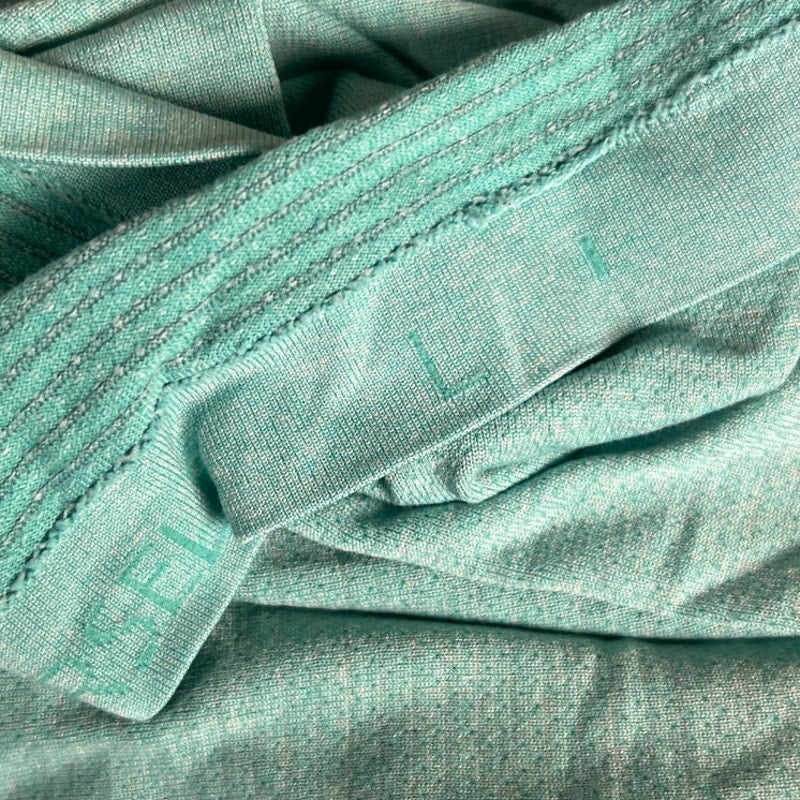 Lululemon Large Swiftly Tech Short Sleeve Blue