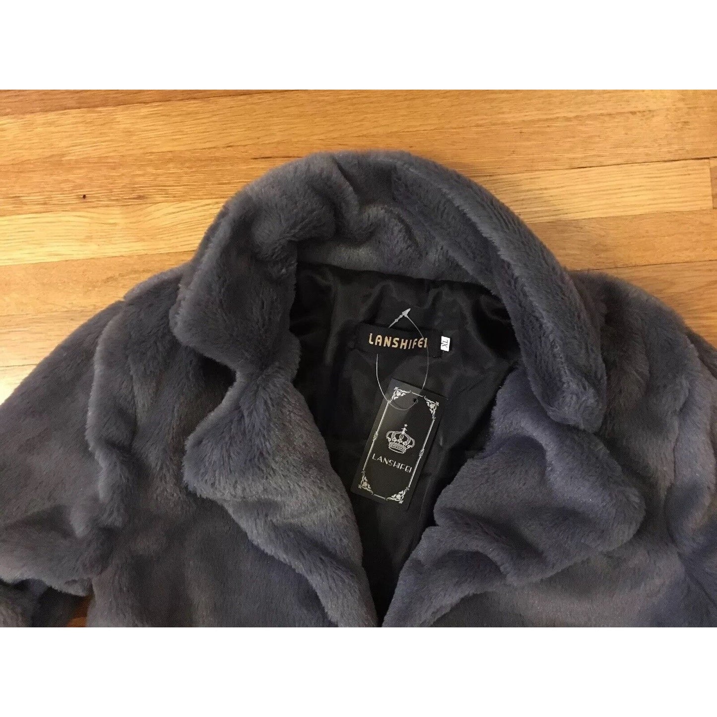 Women’s NWT Lanshifei Gray Outerwear Faux Fur Coat Size XL (Size 4 US)