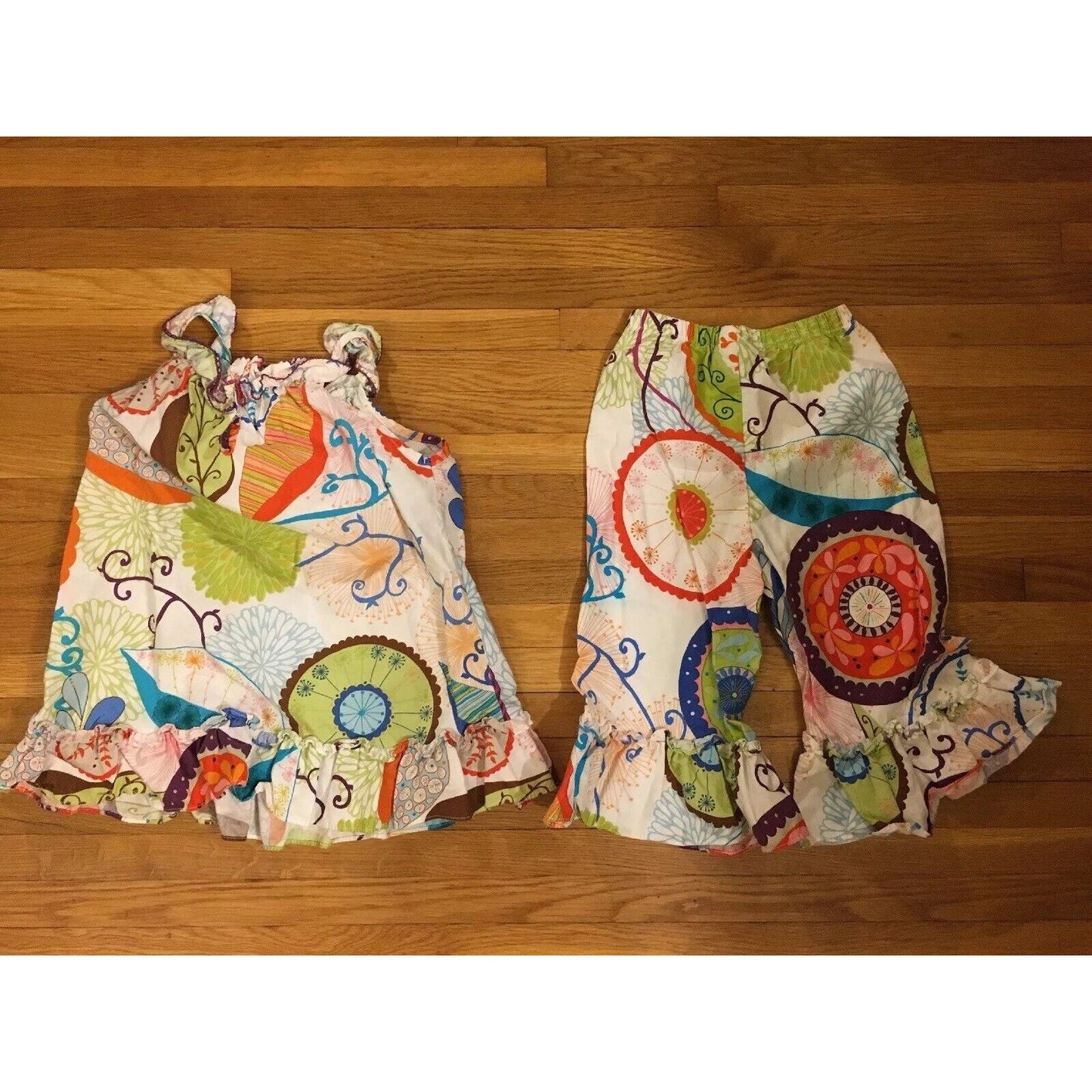 Lovely Le' Za Me Boutique Round Ruffles Damask Tank Top and Pants Size 3T