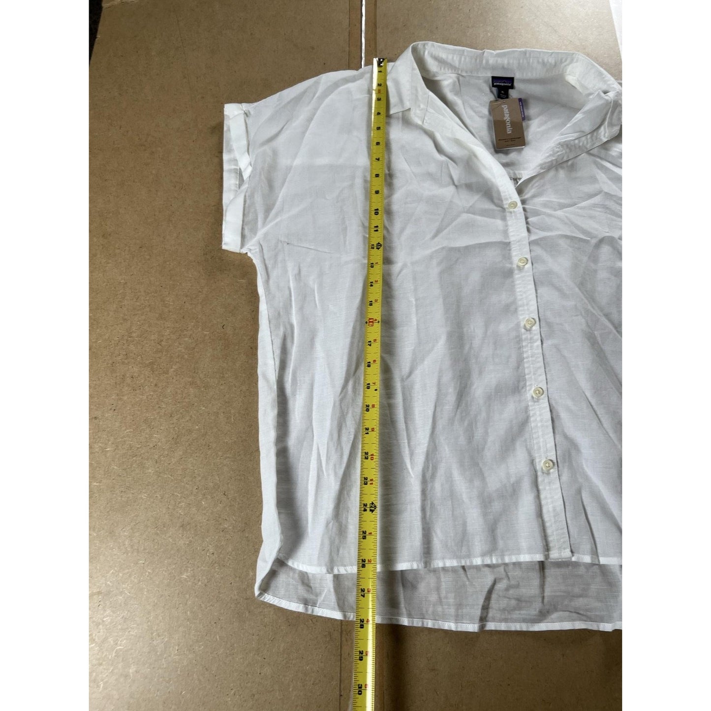 Patagonia Button-Up Womens XL White Collared Short Sleeve Lightweight Casual
