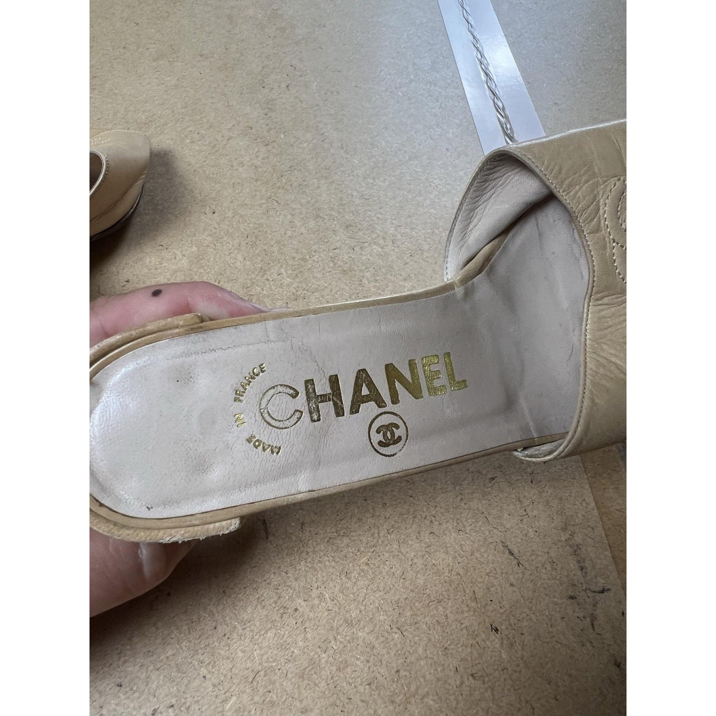 CHANEL Shoes Womens 6 Beige Leather Mule Block Heel Open Toe Slip On CC
