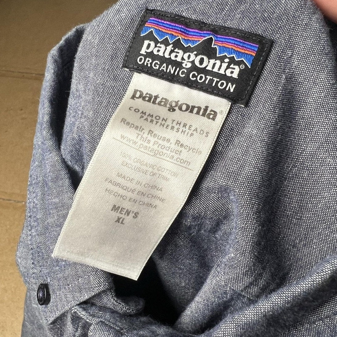 Patagonia Shirt Mens XL Gray Chambray Short Sleeve Button Up Collared Casual