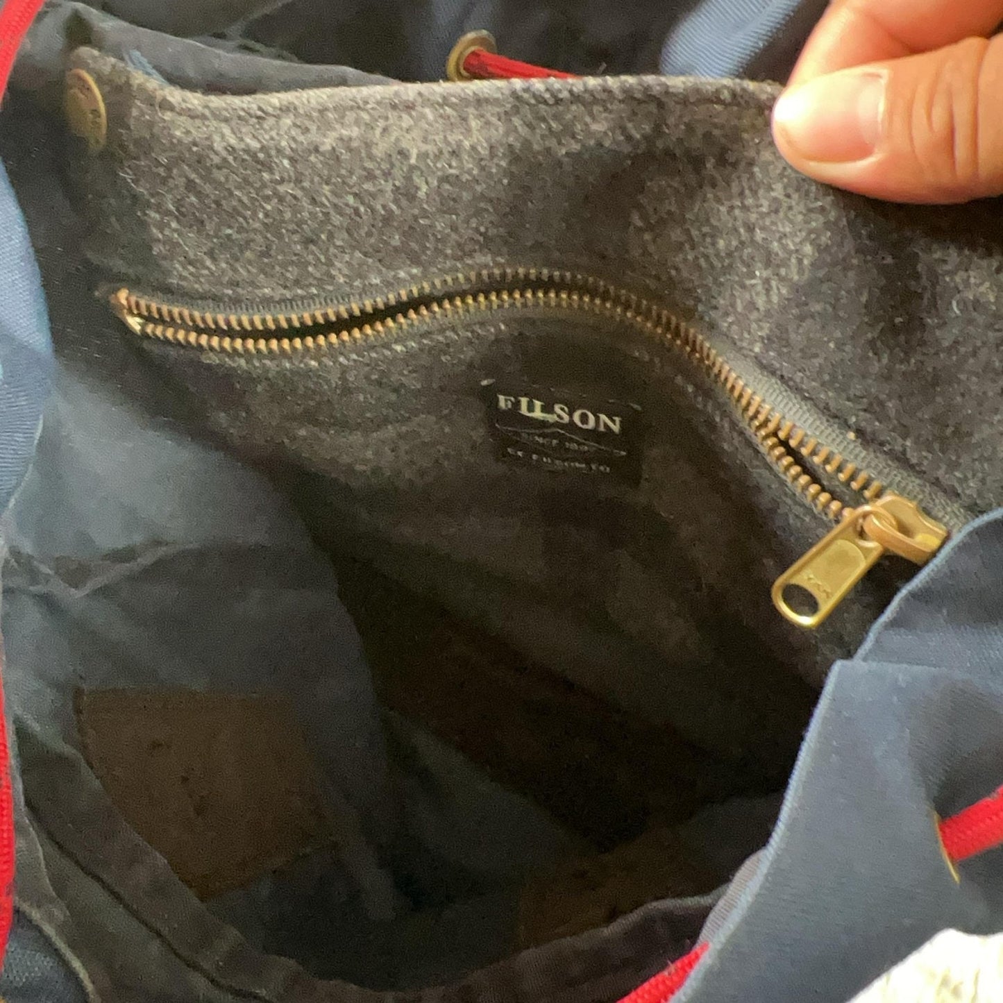 Filson Backpack Mens Large Blue Canvas Lined Drawstring Adjustable Nylon Straps
