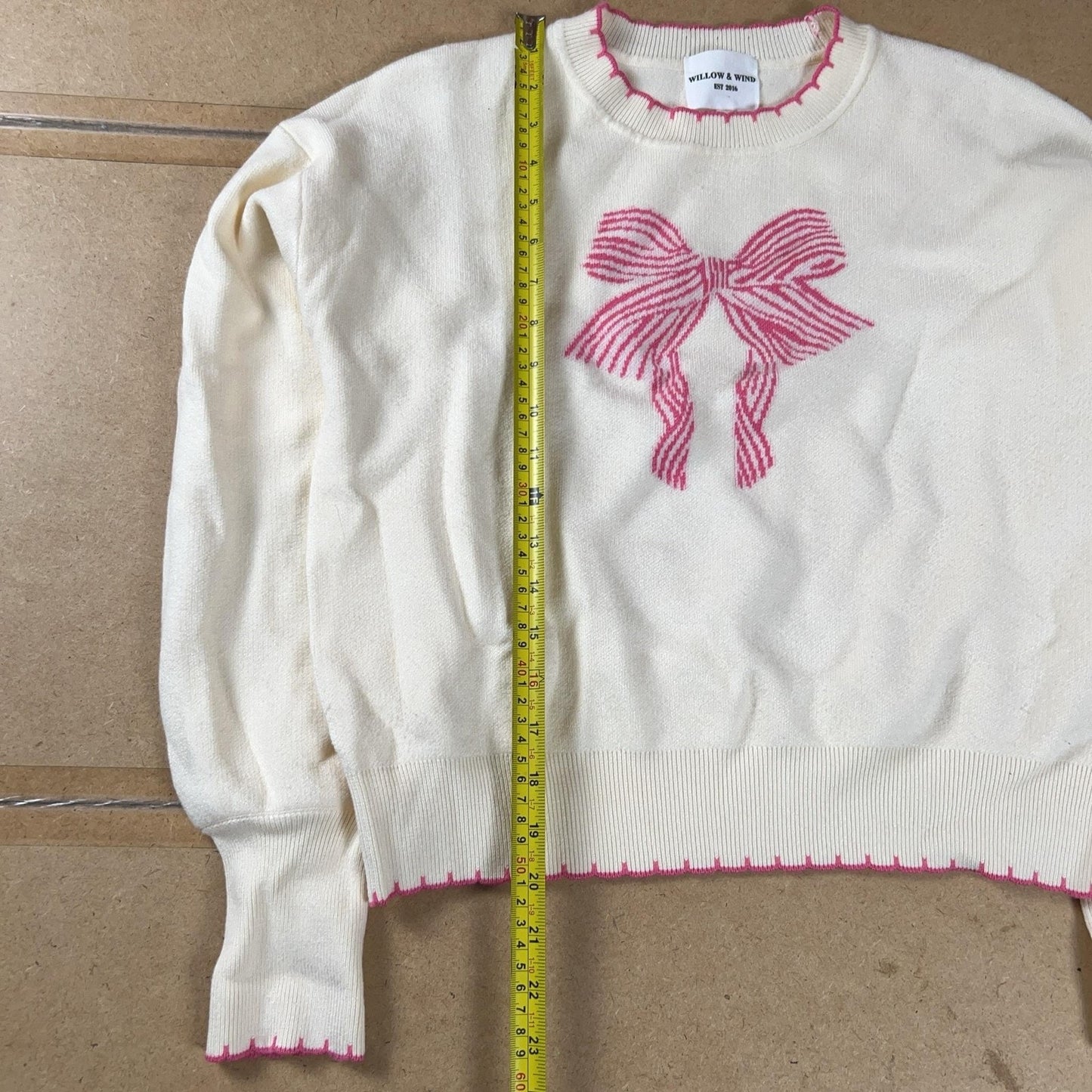 Willow & Wind Sweater Womens L White Pullover Bow Graphic Print Tight-Knit
