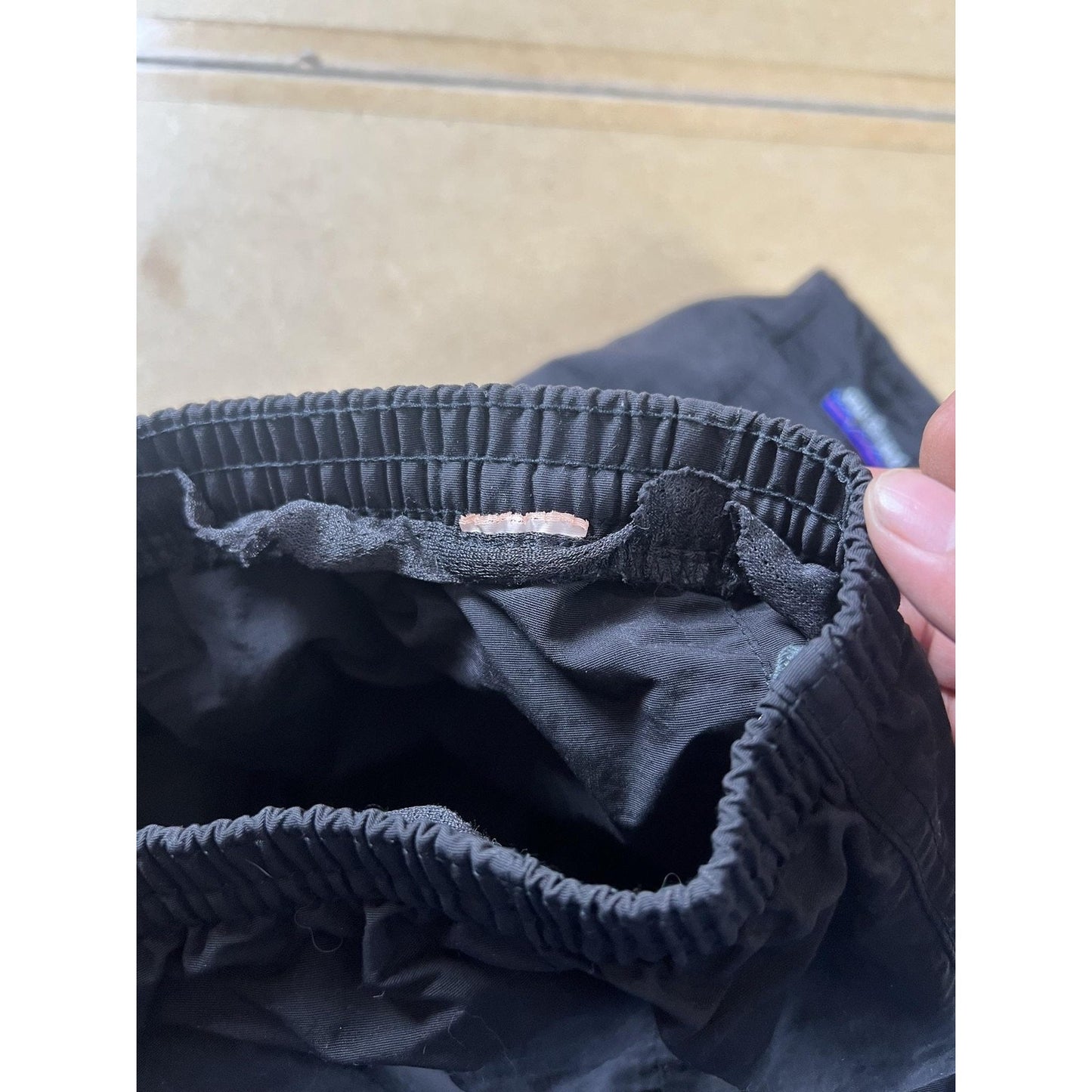 Patagonia Shorts Mens 36 Black Bermuda Nylon Quick Dry Elastic Waist Pockets