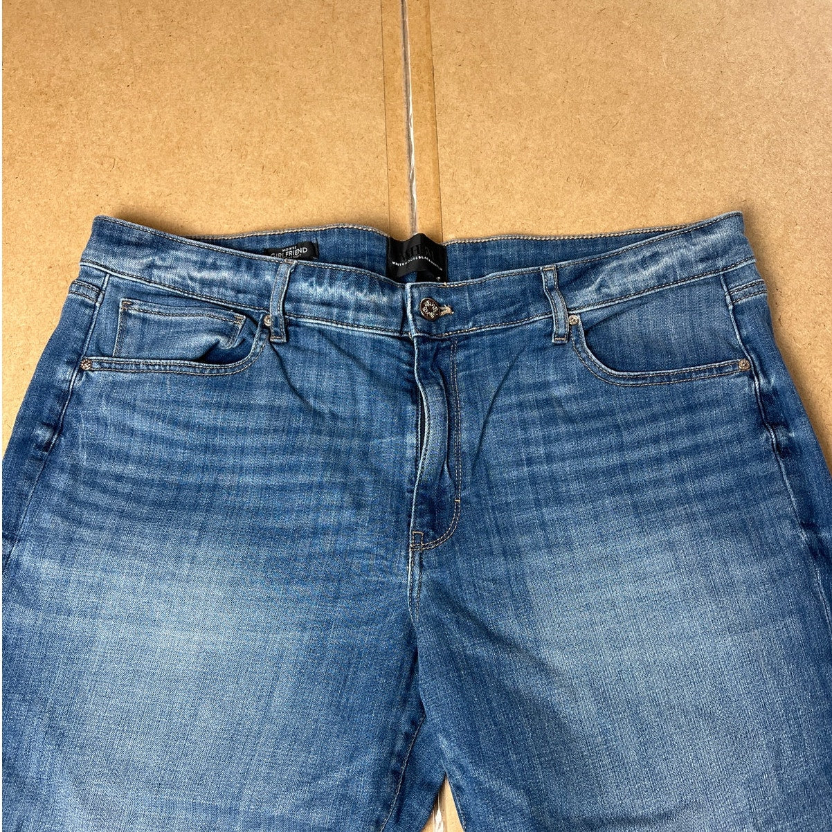 Whitehouse Black Market High-Rise Girlfriend Everyday Soft Women Jean Size 16