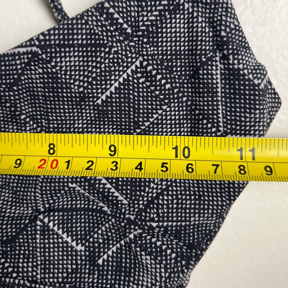 Lululemon Free To Be Zen Bra Women's 2 Black White Geometric Formation Athletic