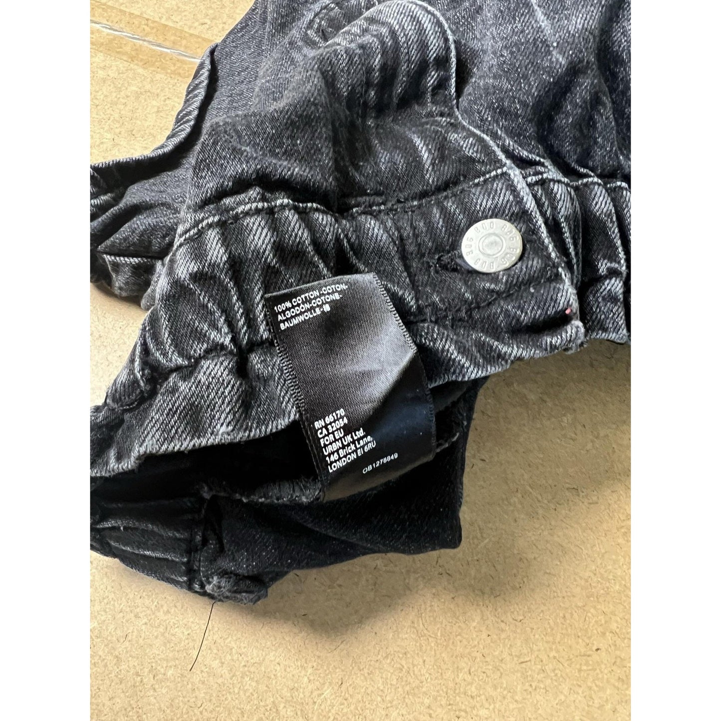 BDG Mom Shorts Womens M Black Denim Pull-On Elastic Waist 5-Pocket Casual