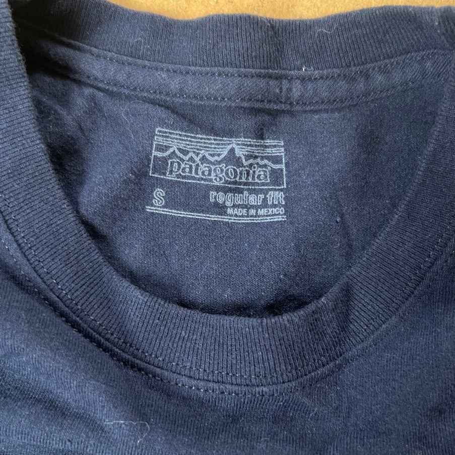 Patagonia Men Navy Blue Long Sleeve Top Size Small
