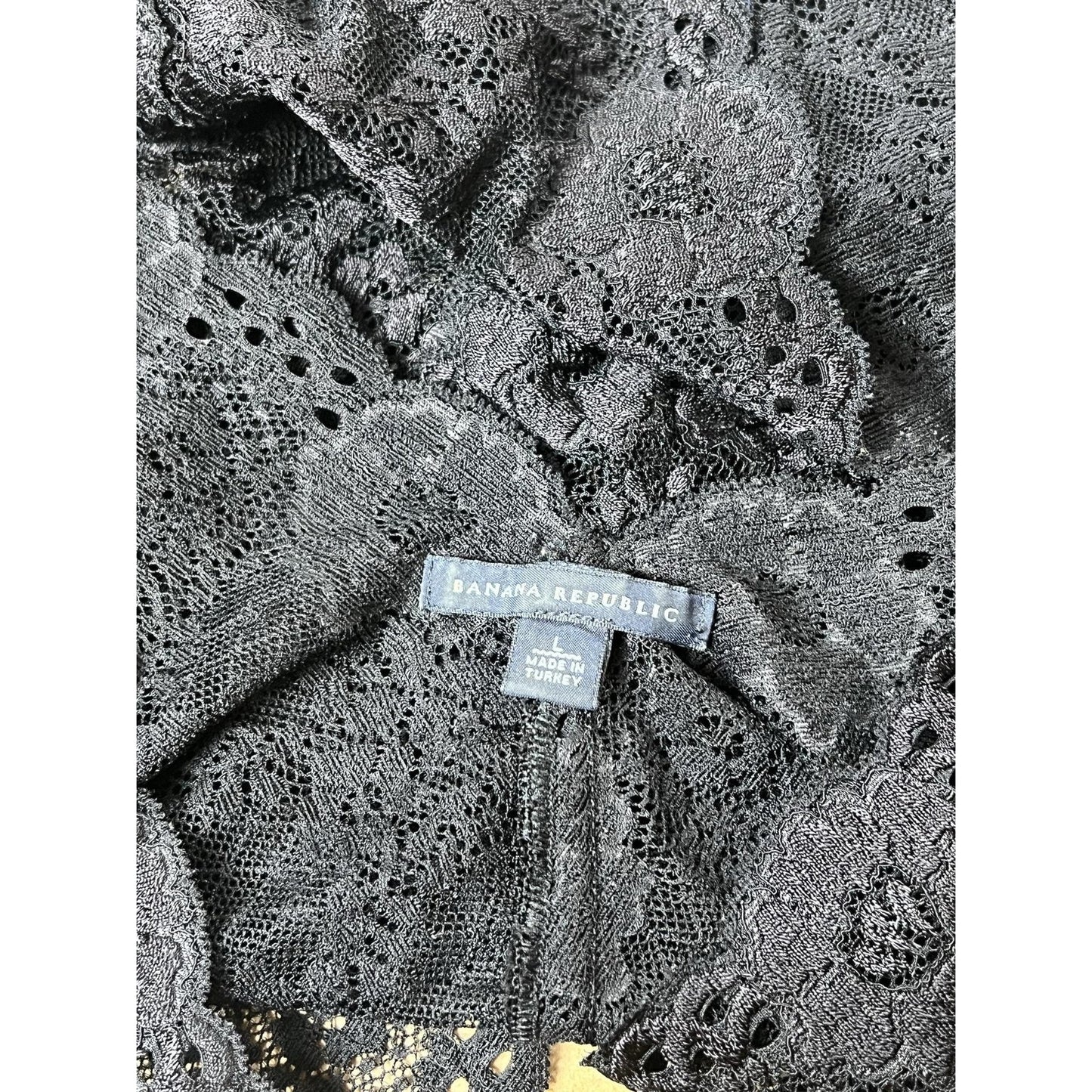 Banana Republic Tank Womens L Black Lace V-Neck Floral Lightweight Camisole