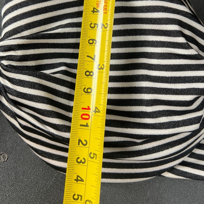 Victoria Secret Size 34DD Striped Bikini Top