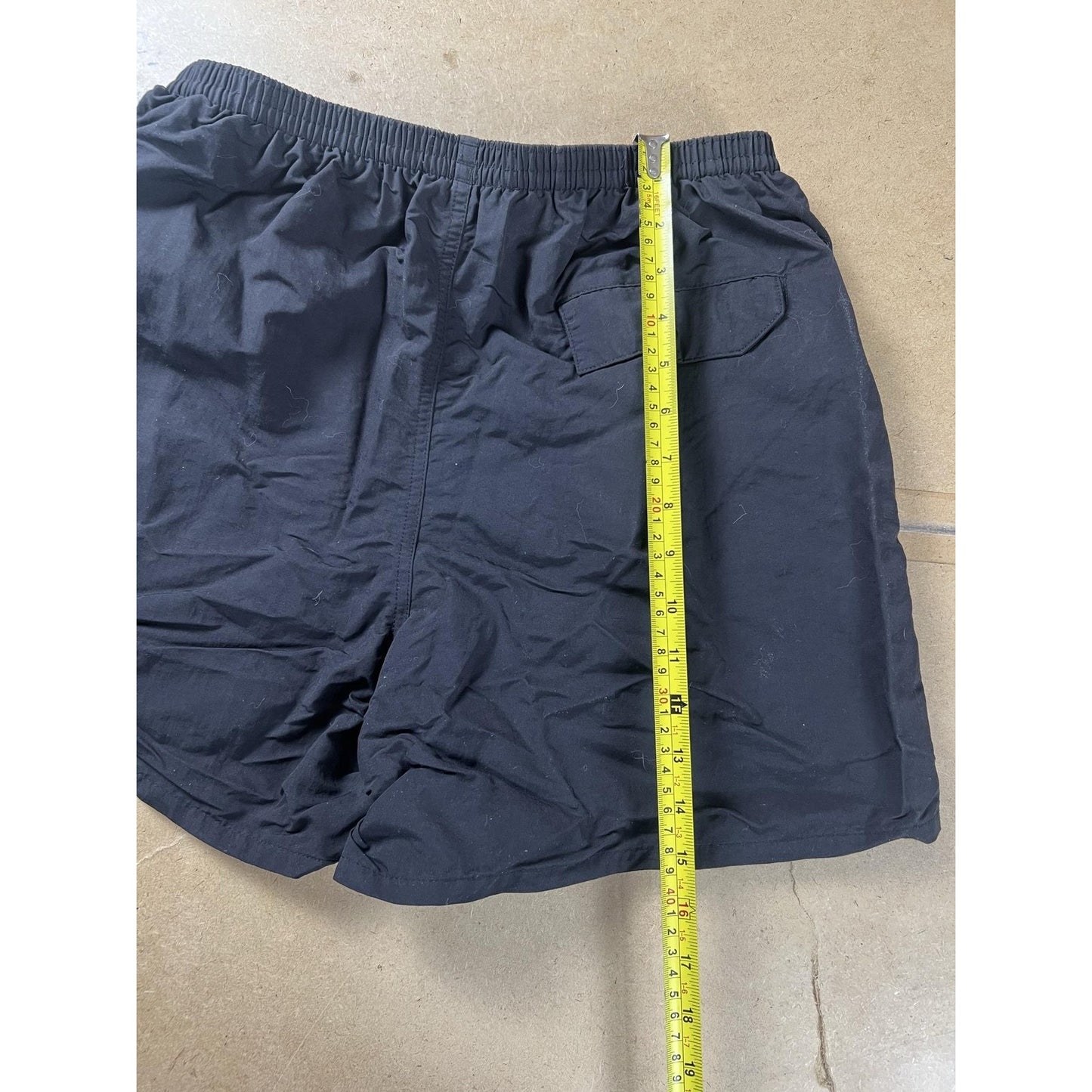 Patagonia Shorts Mens 36 Black Bermuda Nylon Quick Dry Elastic Waist Pockets