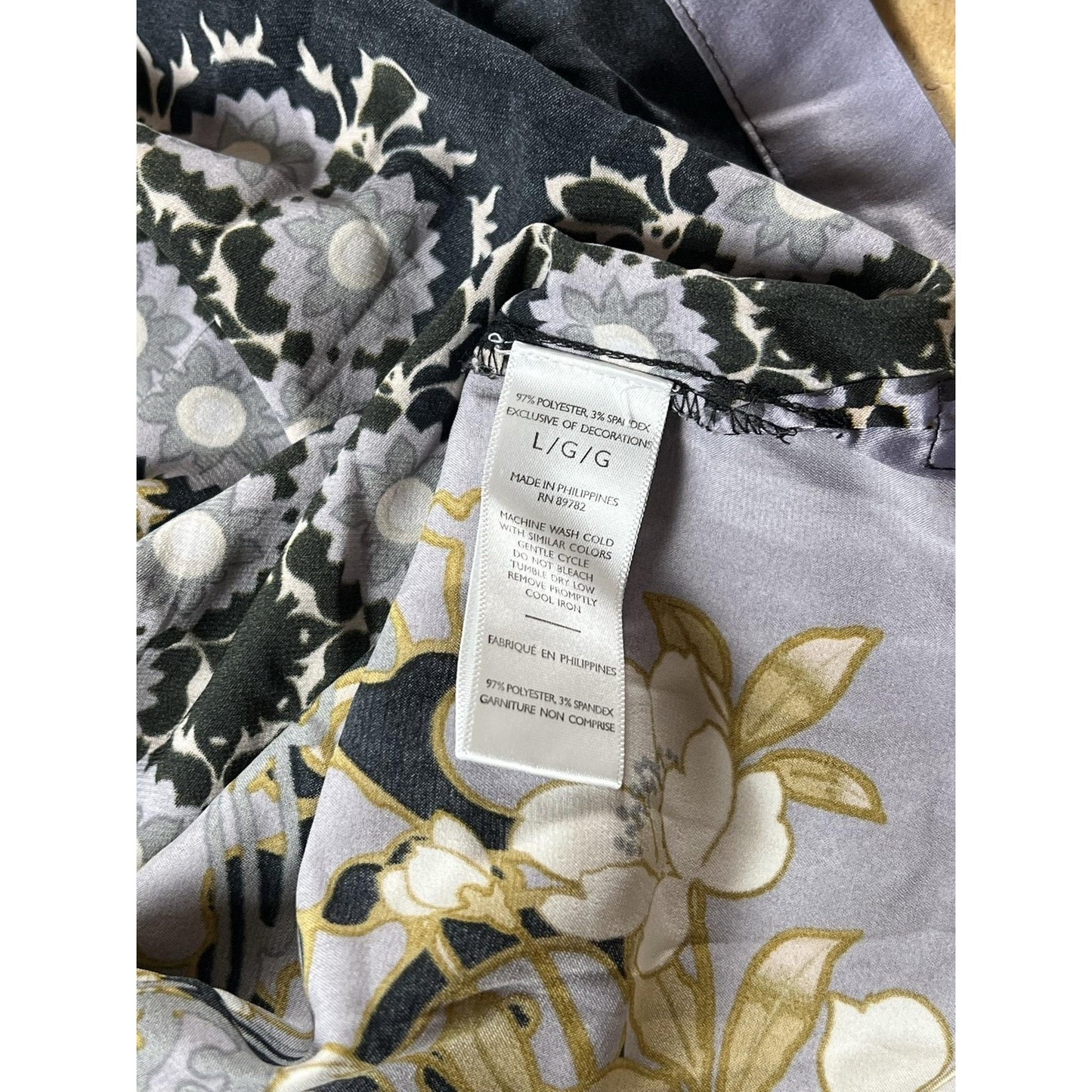 Natori Blouse Womens L Black Floral Cowl Neck Long Sleeve Satin Stretch Top