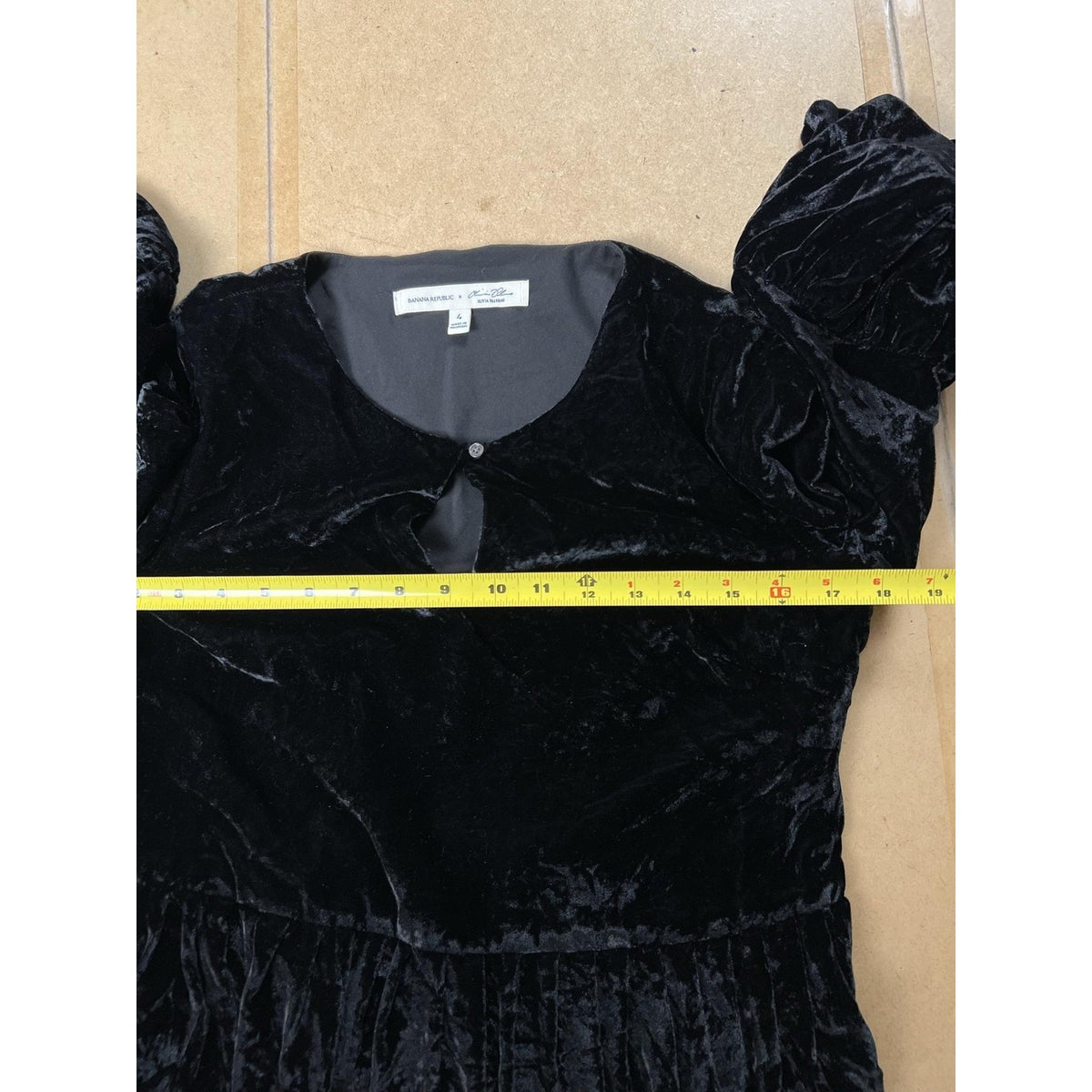 Banana Republic Dress Womens 4 Black Velvet Tiered Ruffle Scoop Neck Long Sleeve