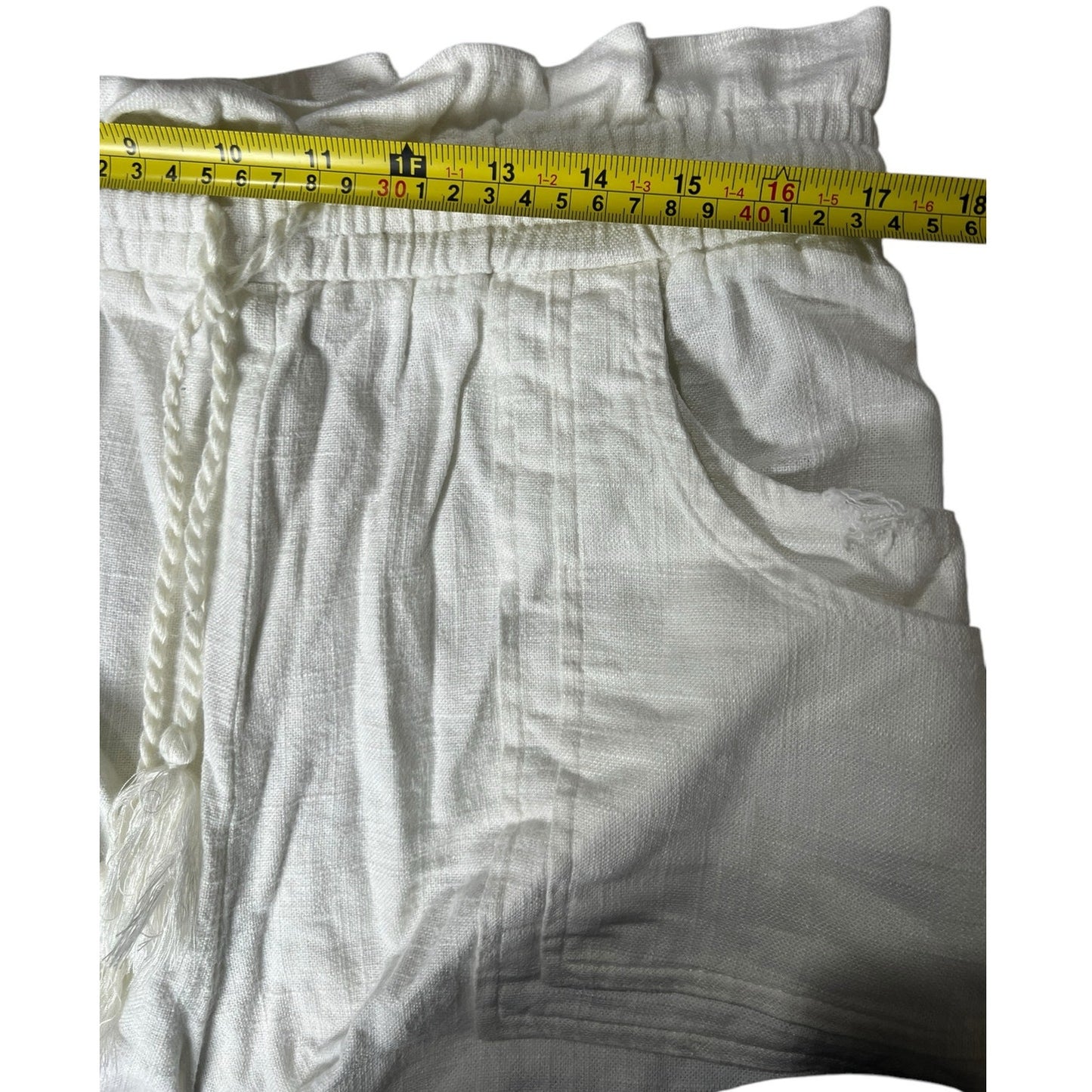 House Of Harlow 1960 Size Large Women White High Waist Shorts