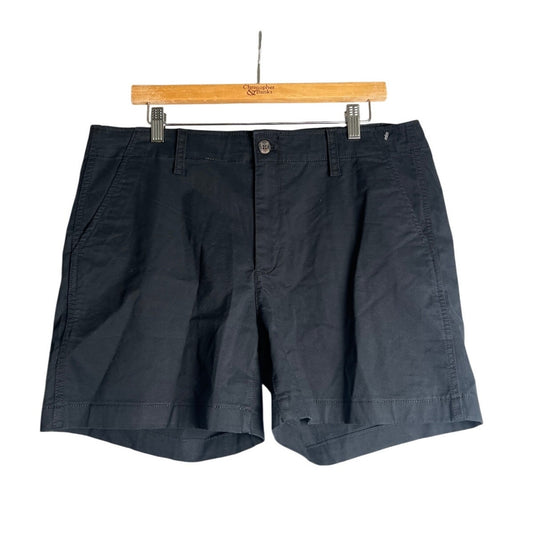 Gap Women Size 14 NWT Classic Midrise Shorts