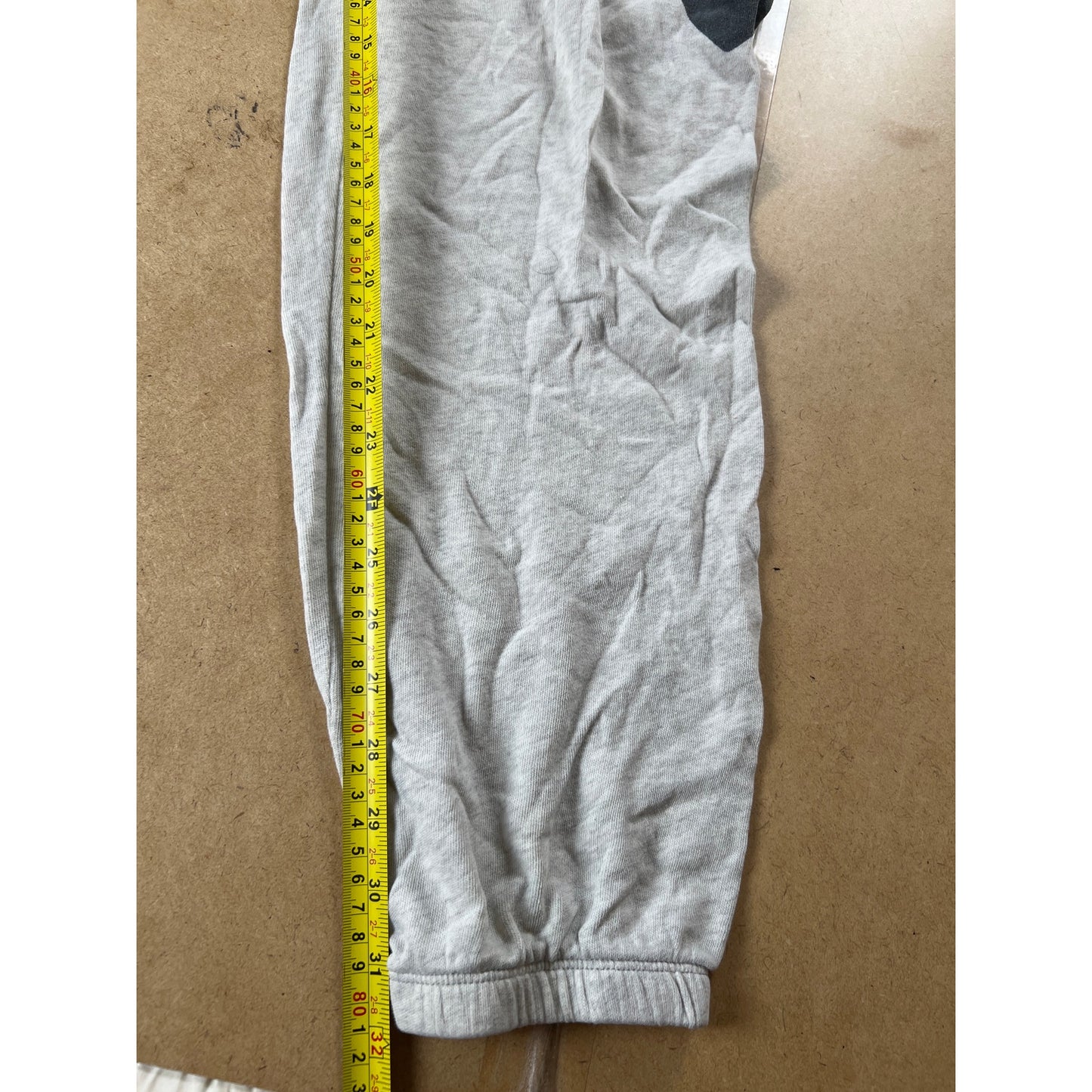 PINK Victoria's Secret Gray Joggers Sweatpants Women's S Heart Graphic Logo