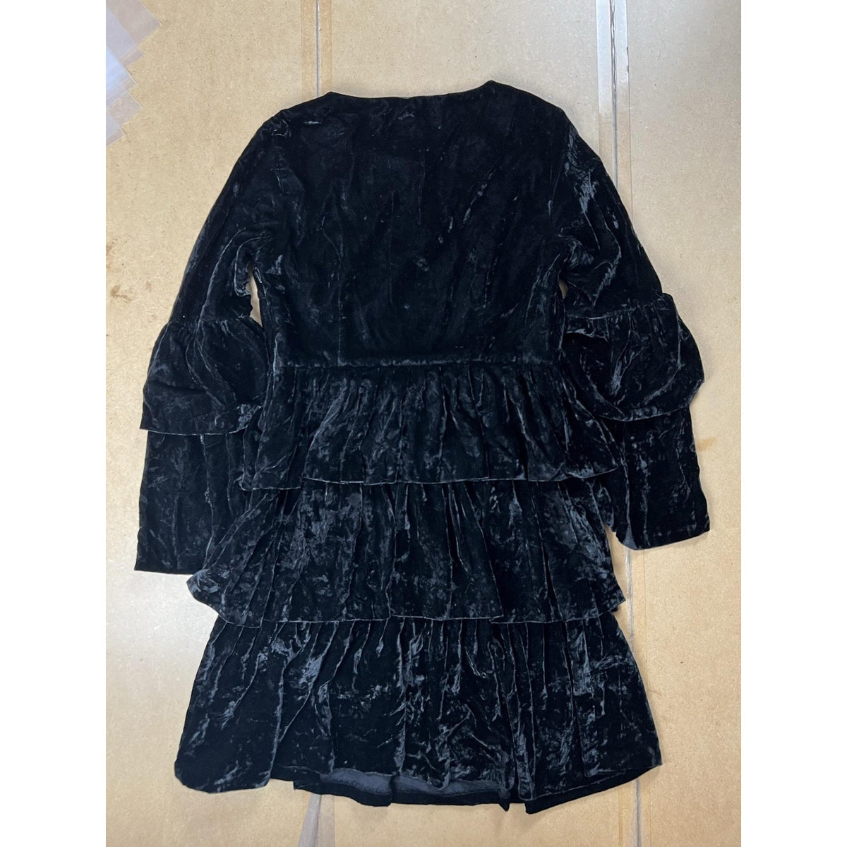 Banana Republic Dress Womens 4 Black Velvet Tiered Ruffle Scoop Neck Long Sleeve