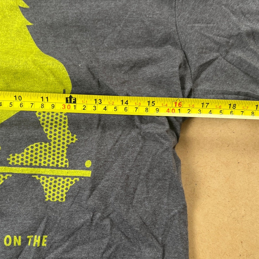 An Obstruction On The Troll Gray Men T-Shirt Size M