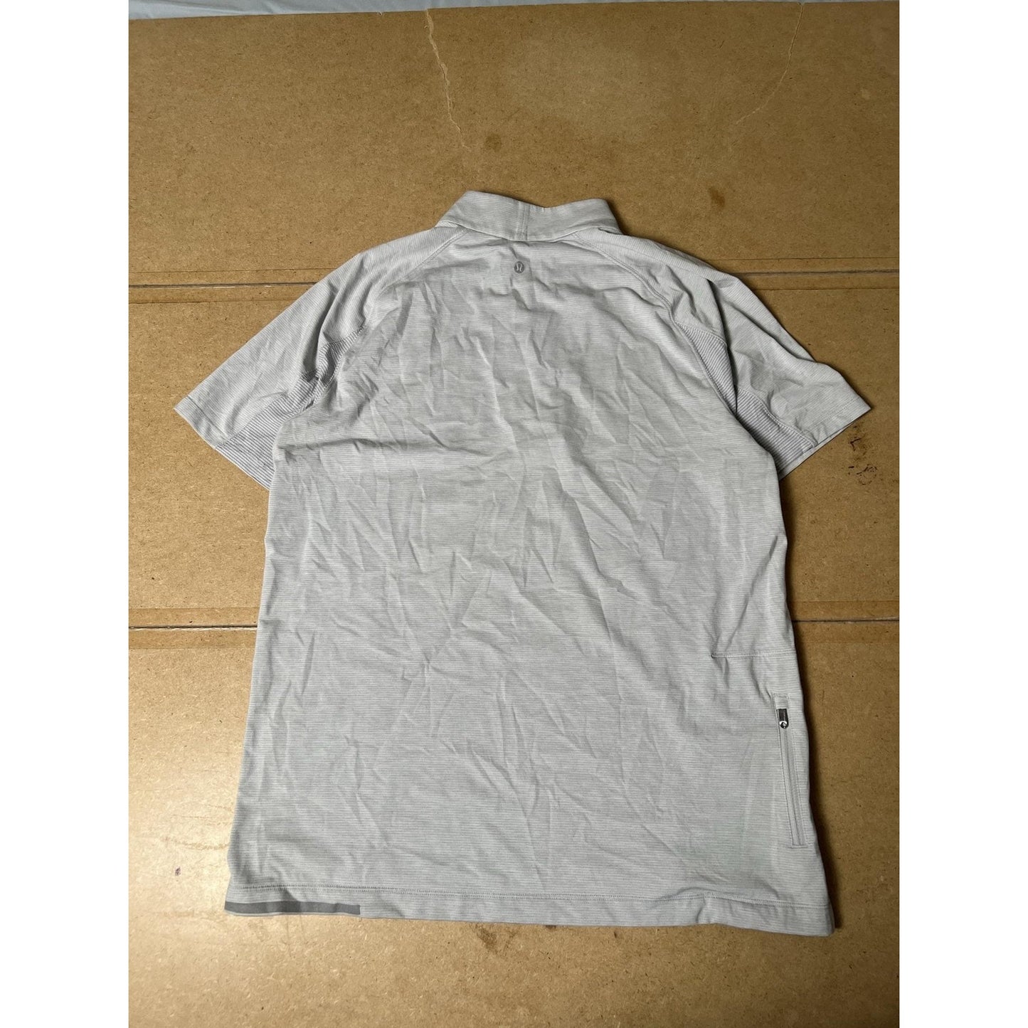Shirt Mens M Gray Mock Neck 1/2 Zip Pockets Lightweight Polyester Jersey2