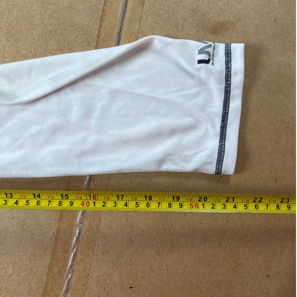 NWT Speedo Men's Uv Swim Shirt Long Sleeve Loose Fit Easy Tee, White, XXL