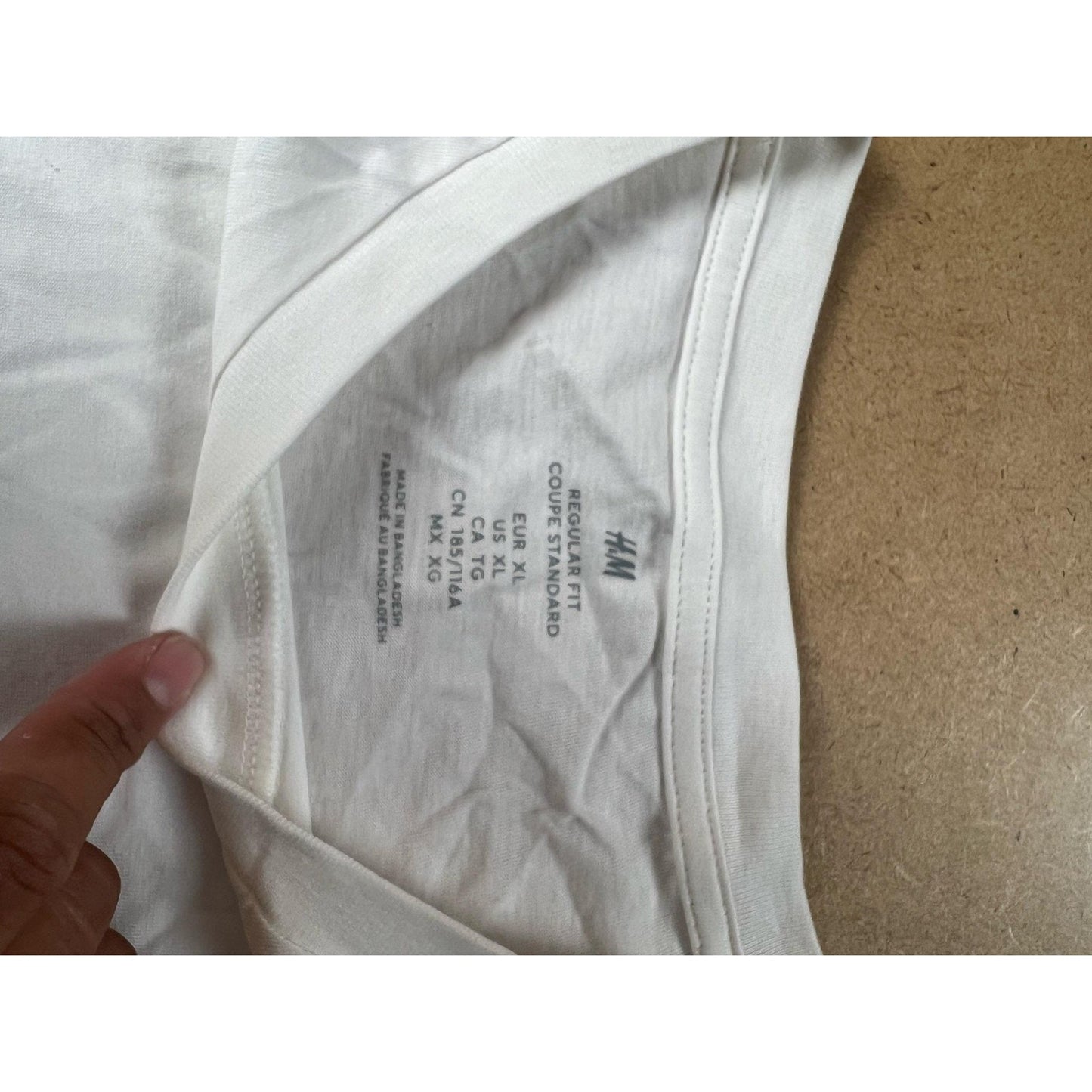 H&M Shirt Mens XL White Cotton Crew Neck Tagless Basic Jersey Summer Lightweight