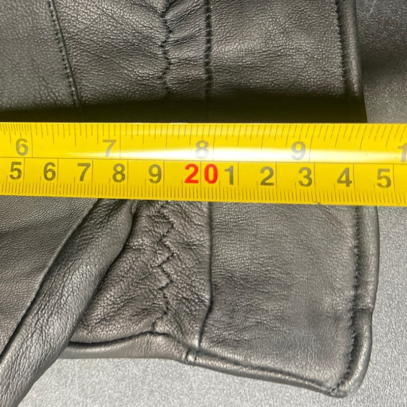 Vintage Black Leather Gloves *Dimensions In Picture* Insulated