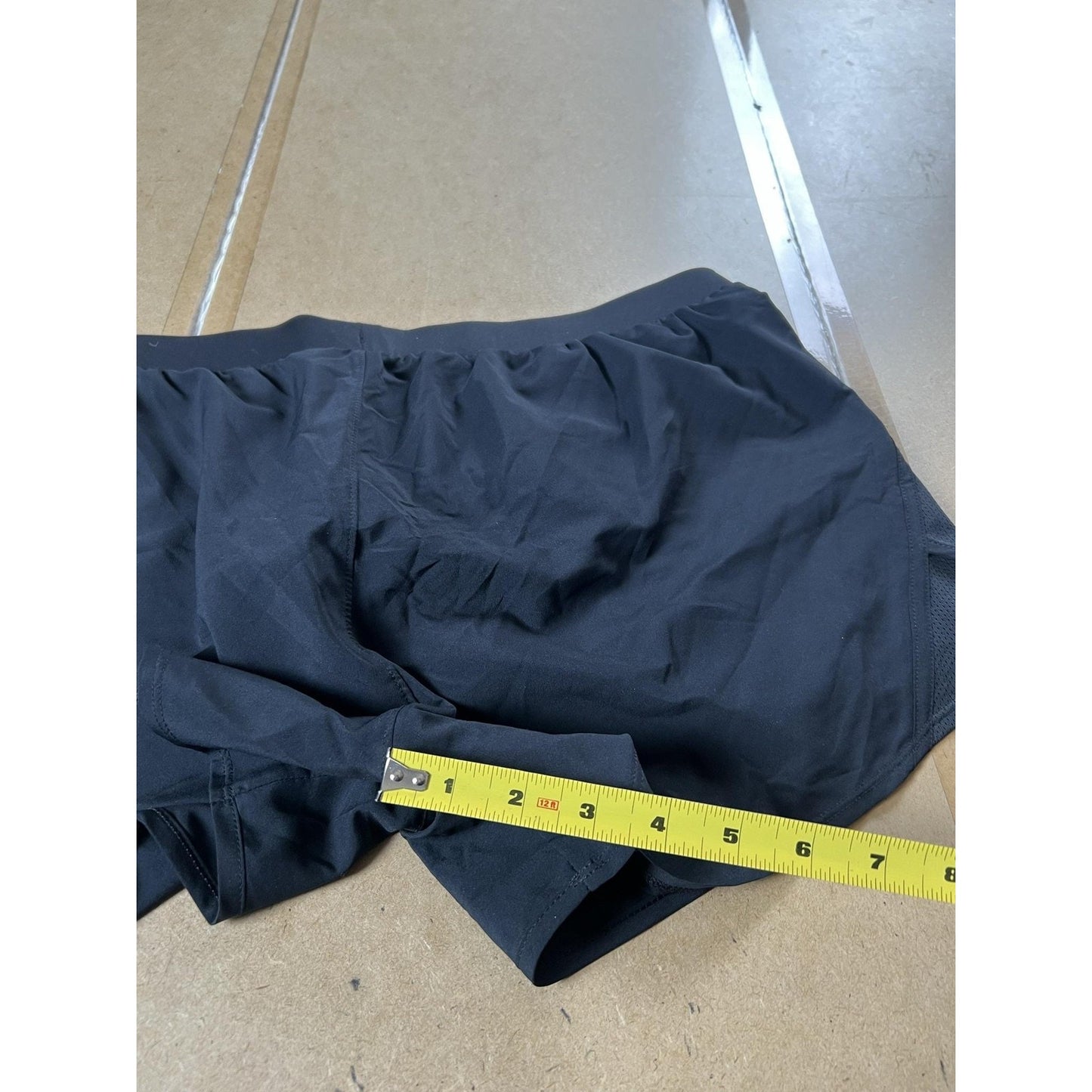 Under Armour Hot Pants Womens XL Black Jersey Polyester Spandex HeatGear
