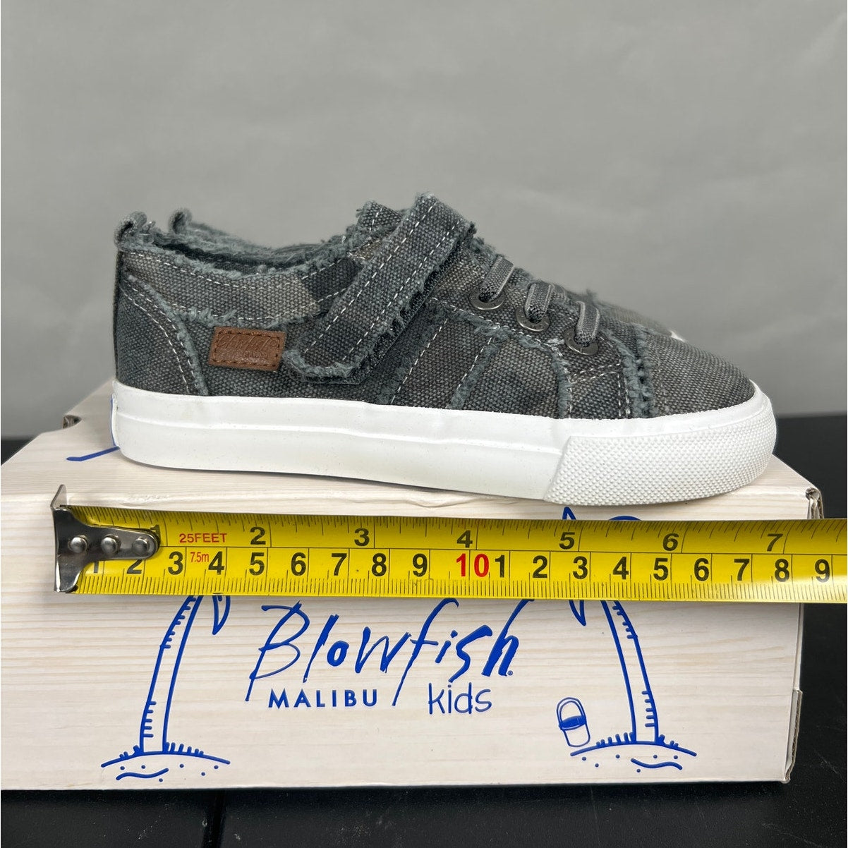 NWT Blowfish Malibu Gray Camo Canvas Kids Size 12