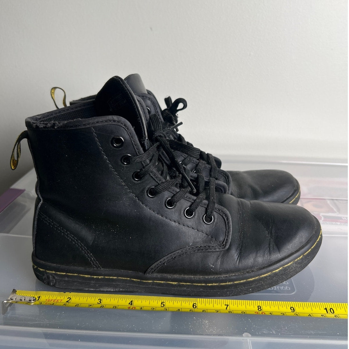 Dr. Martens Women's Shoreditch Black Size 8  Leather Lace Up High Top Boots